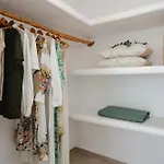 Flo *