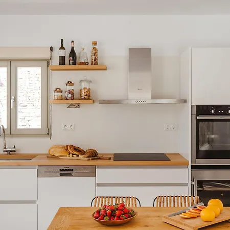 Villa Flo Naxos City