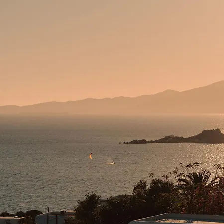 Villa Flo Naxos City